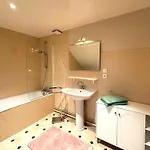Σπίτι διακοπών Maison De Charme Avec Grand Jardin, Au Coeur D'un Village Proche De Nevers - Fr-1-489-556 *