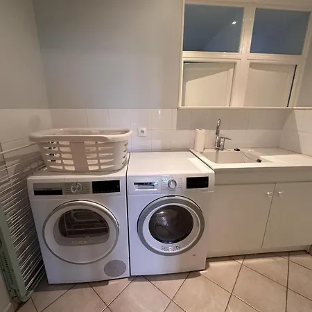 Holiday home Maison Authentique Avec Grand Jardin Et Confort Moderne A - Fr-1-489-556