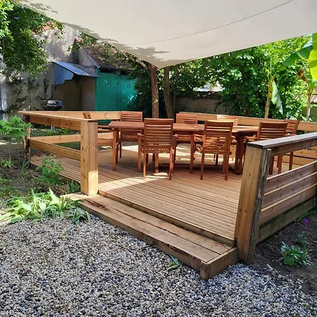 Maison Authentique Avec Grand Jardin Et Confort Moderne A - Fr-1-489-556 Holiday home