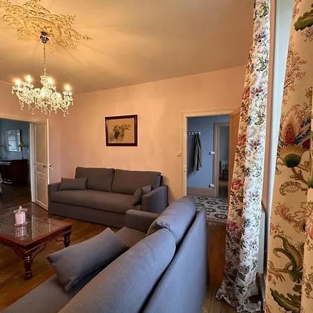 בית כפרי Maison De Charme Avec Grand Jardin, Au Coeur D'un Village Proche De Nevers *