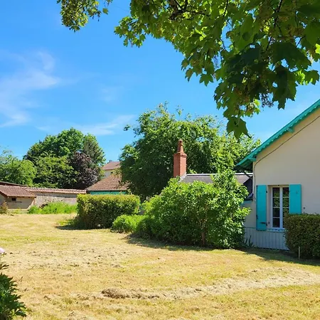 Maison De Charme Avec Grand Jardin, Au Coeur D'un Village Proche De Nevers בית כפרי